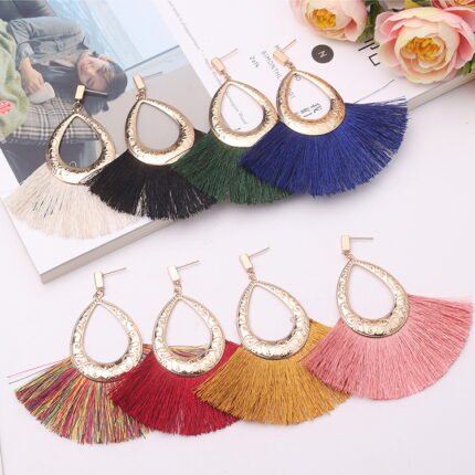 Pendientes largos con diseño de fleco