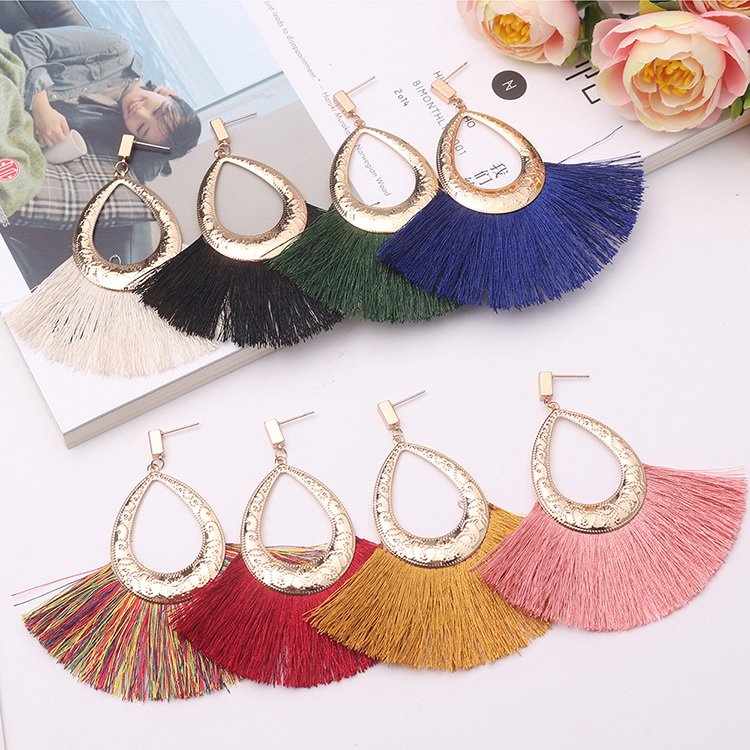 302047721_5462629273857022_3548769188205825966_n.jpg Pendientes largos con diseño de fleco - Imagen 1