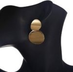 Aretes colgantes redondos geométricos de color dorado curvados para mujer - Imagen 5