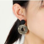 Arete colgante redondo con aleacion de zinc Agapi - Imagen 2