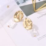 Aretes colgantes con aleacion de zinc Drosia - Imagen 5